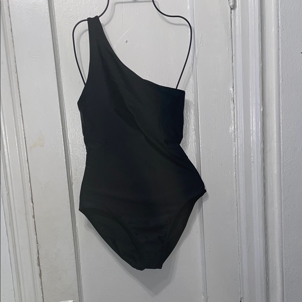 Quince One-Shoulder Black One-Piece Swimsuit